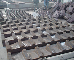 Scrap steel and aluminum crusher lining plate